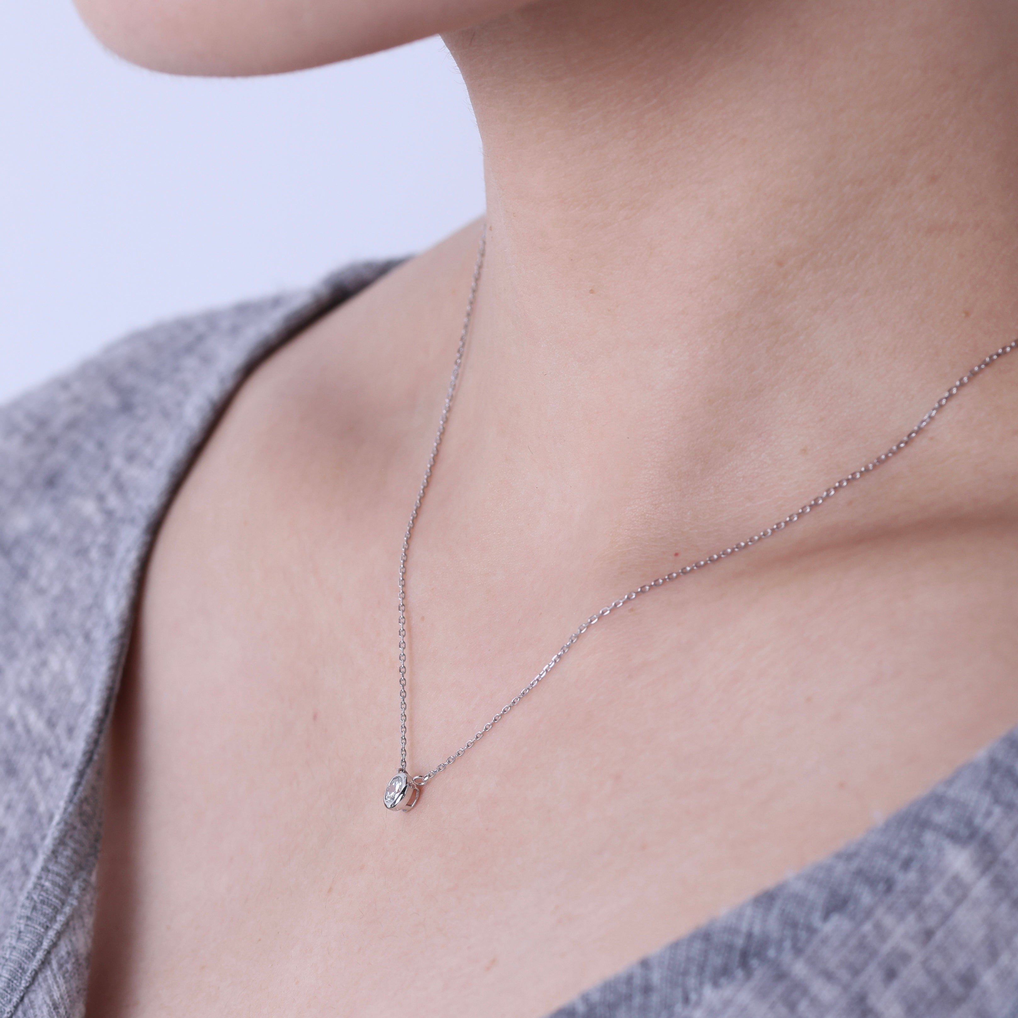 ＜クリスマス限定＞【受注生産品】Pt900/Pt850 0.3ctダイヤモンドネックレス(ソーティング付き)