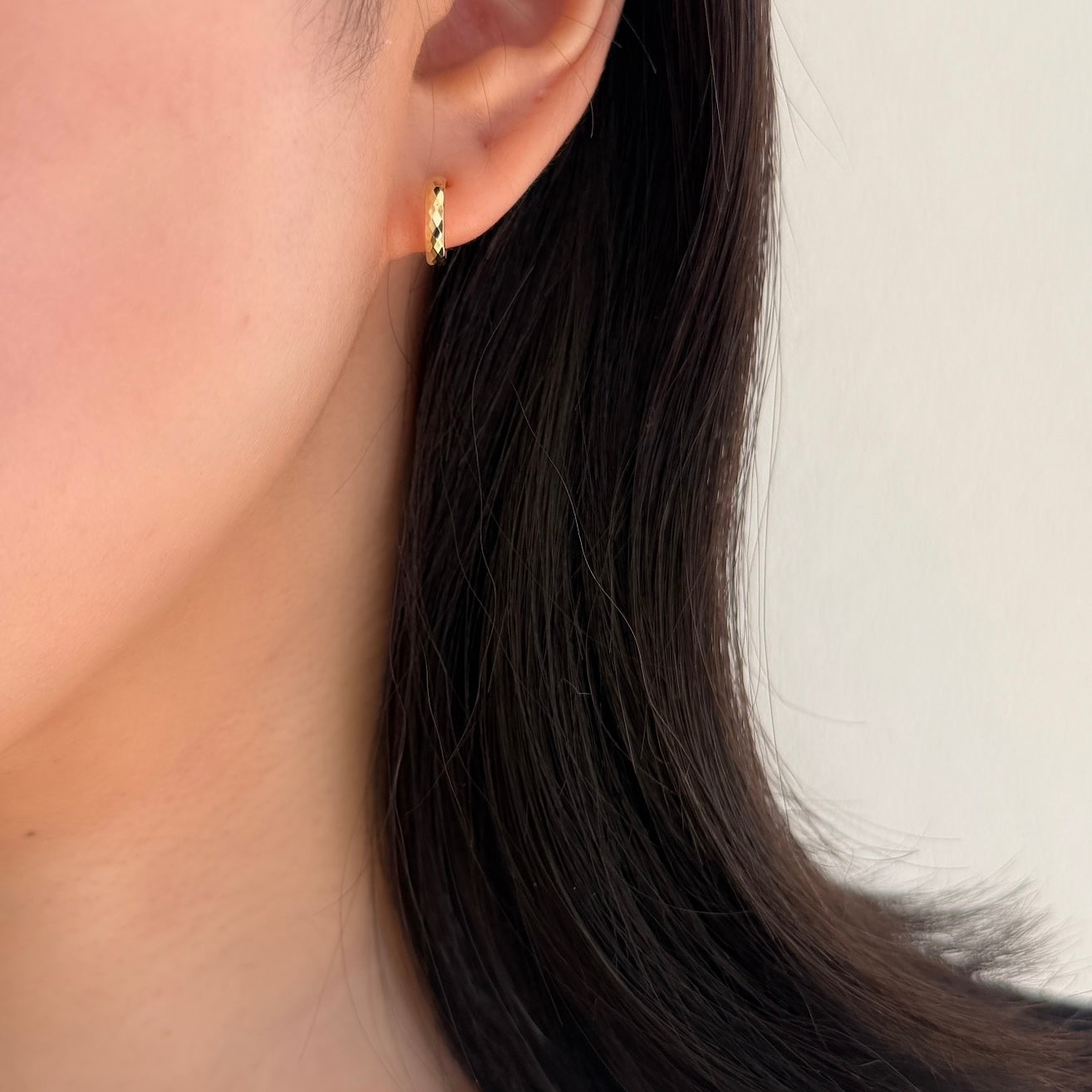 NEW＞K18ファセットミニフープピアス