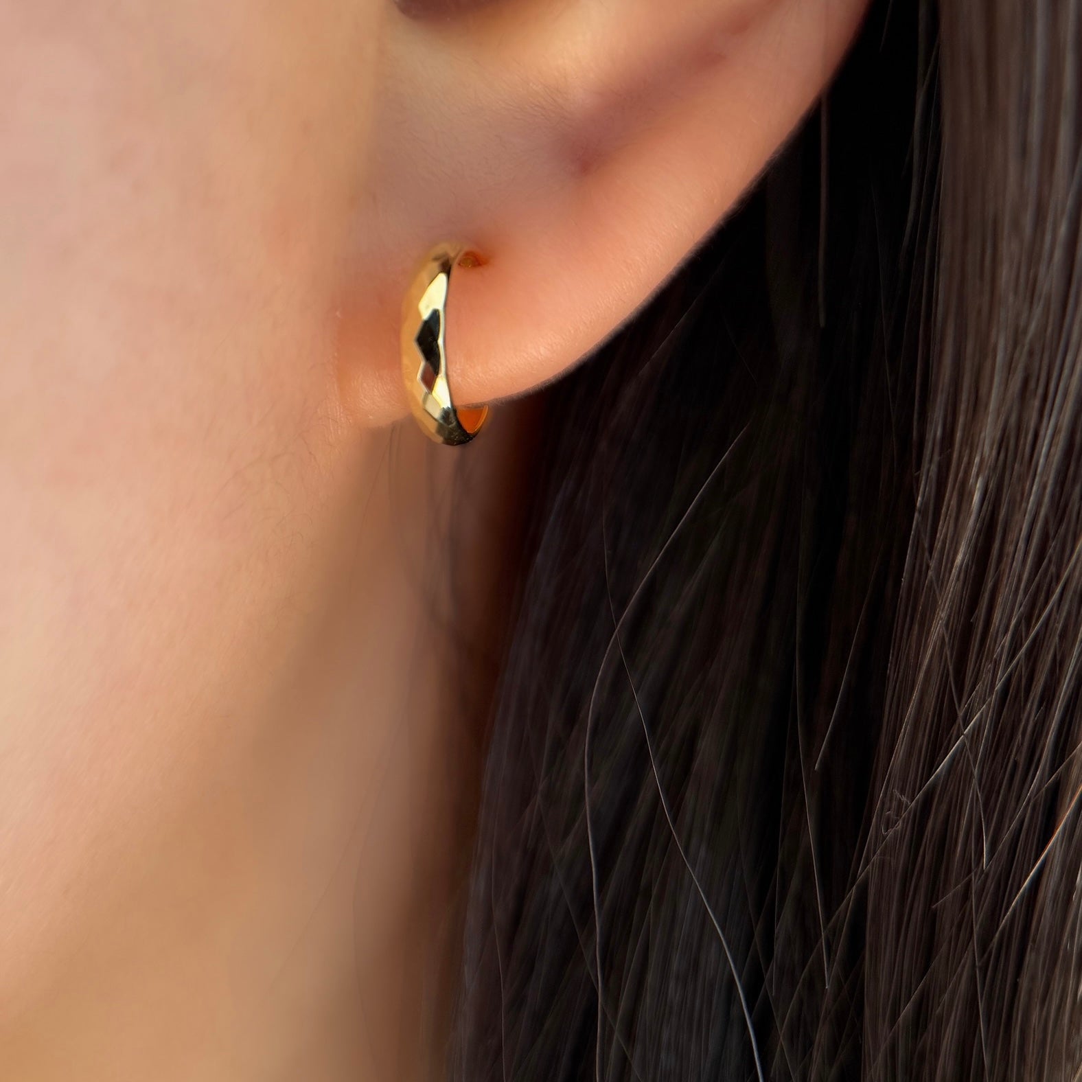 NEW＞K18ファセットミニフープピアス