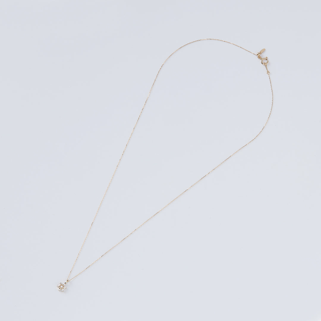 ＜クリスマス限定＞【受注生産品】K18 フラワーダイヤモンドネックレスミニ