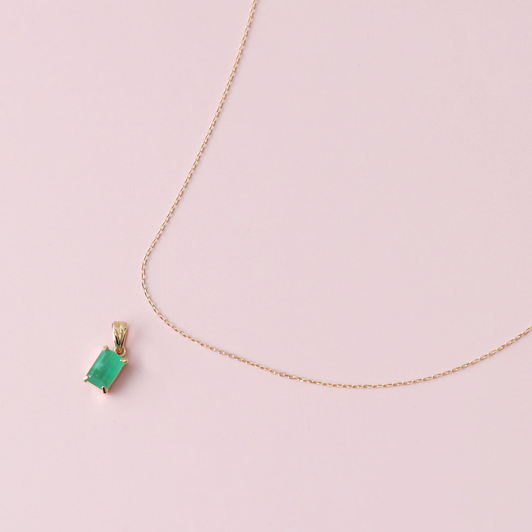 NEW＞K18スクエアエメラルドペンダントトップ