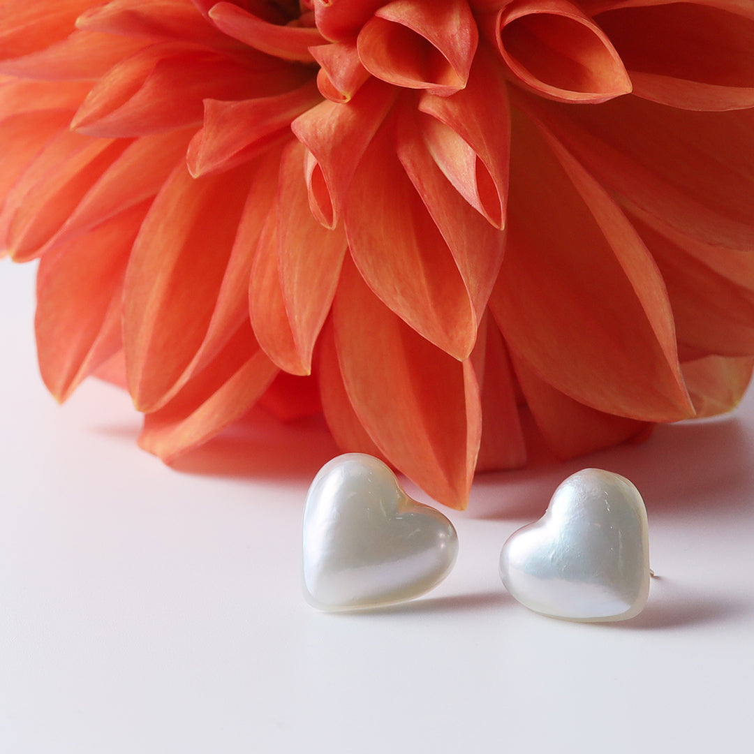 ＜NEW＞K18ハート型マベパールピアス(タテ)