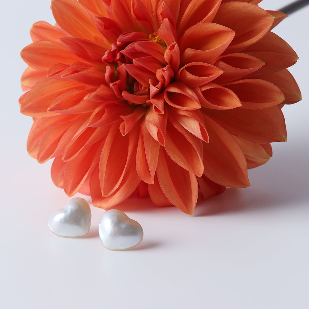 ＜NEW＞K18ハート型マベパールピアス(ヨコ)