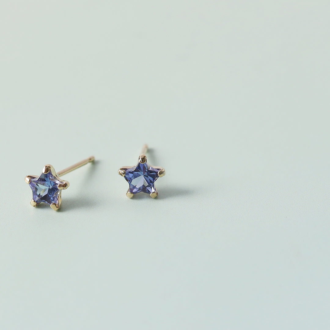 ＜NEW＞K18スタータンザナイトピアス