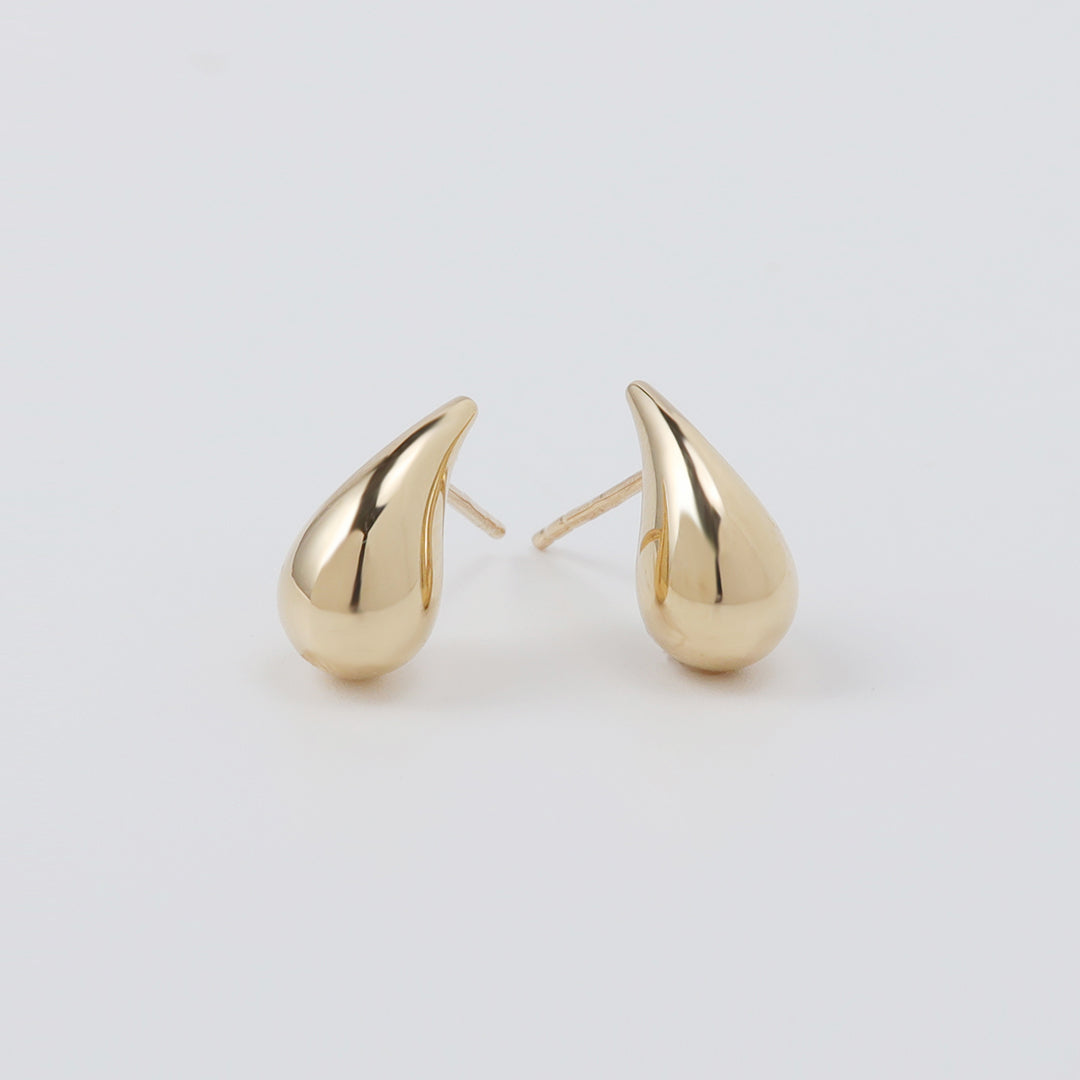【お買い得ジュエリー】K18ぷっくりツユピアス