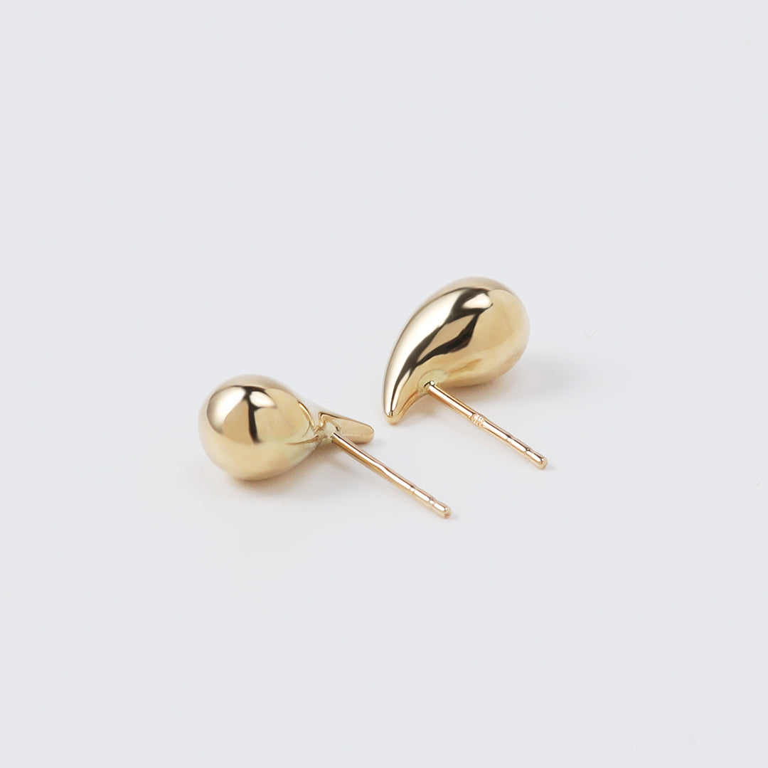 【お買い得ジュエリー】K18ぷっくりツユピアス
