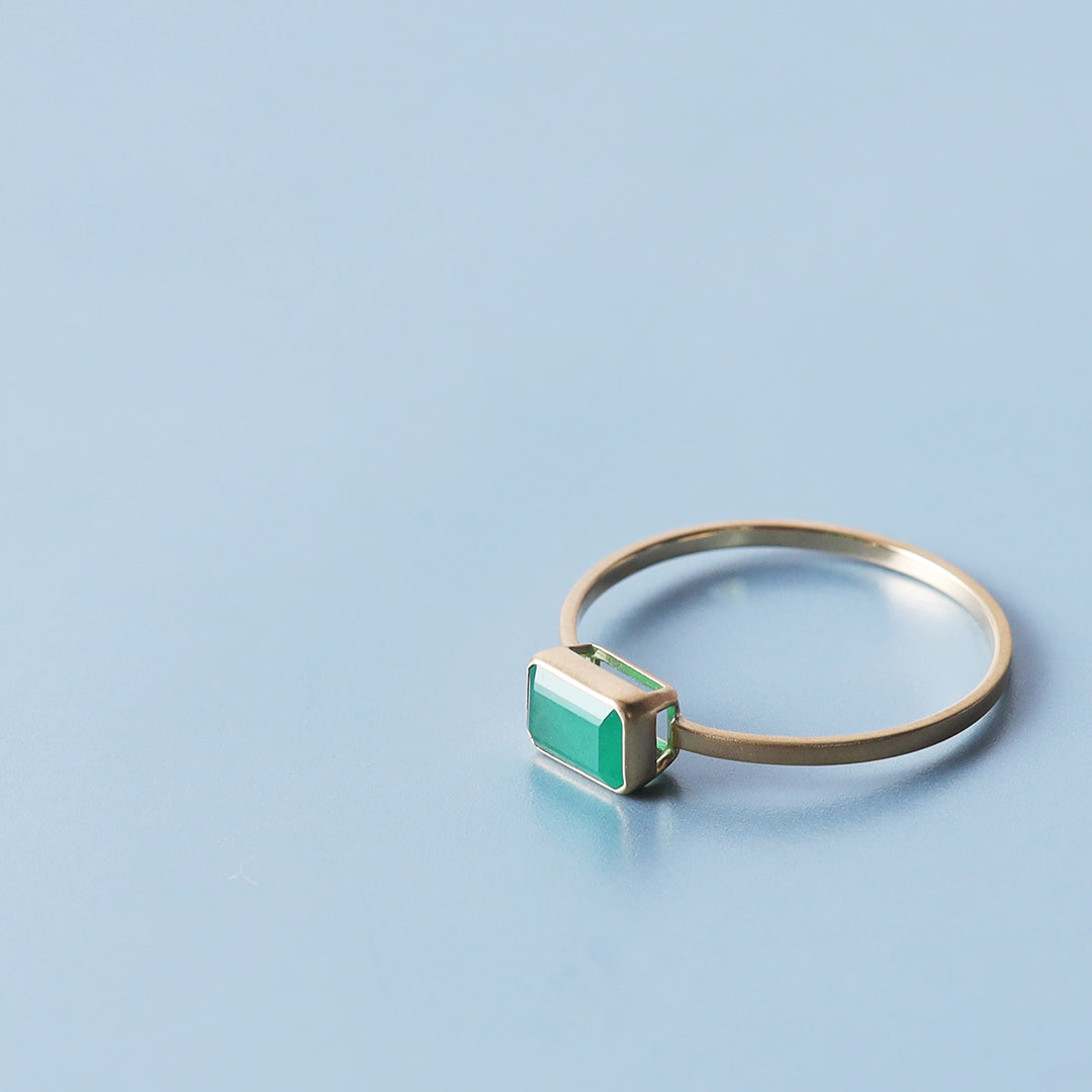 NEW＞【受注生産品】K18エメラルドつや消しリング5号〜16号
