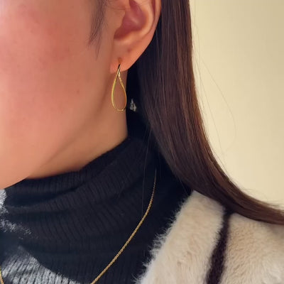 NEW＞K18オーバルツイストフープピアス